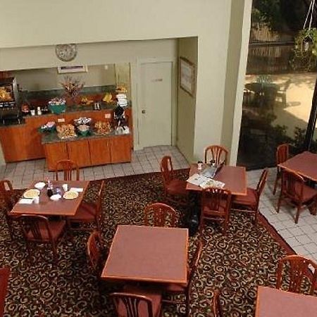 Huntsville Hotel & Suites Restaurant foto